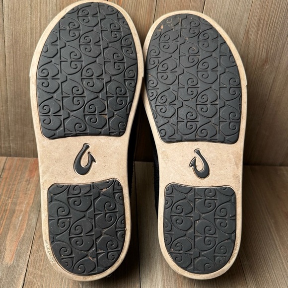 OluKai Womens 6.5 Black Snake Embossed Suede Leather Slip On Loafers Shoes - Picture 8 of 8